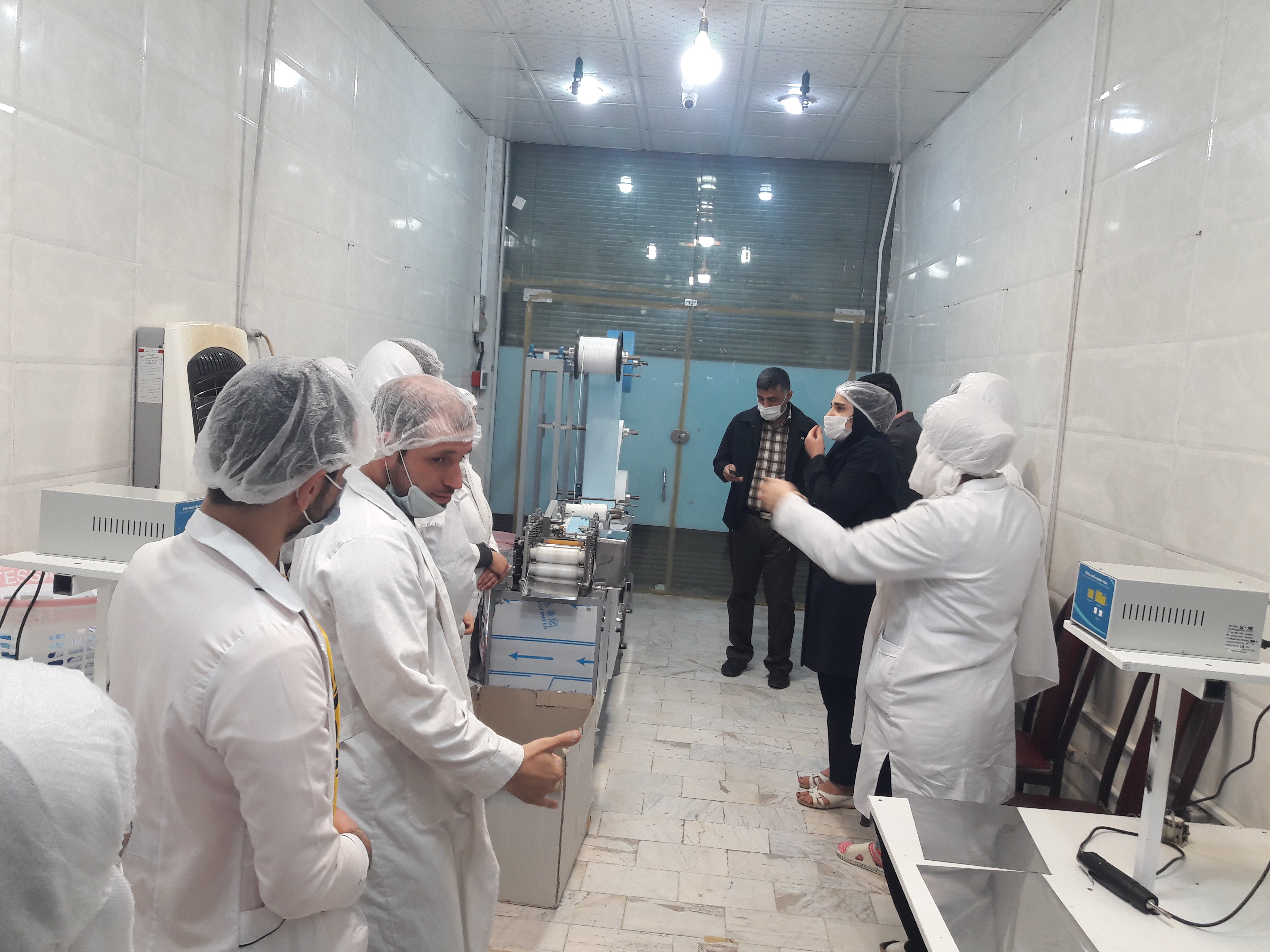 جلسه رفع موانع و مشکلات تولیدکنندگان ماسک سه لایه استاندارد در کرمانشاه
