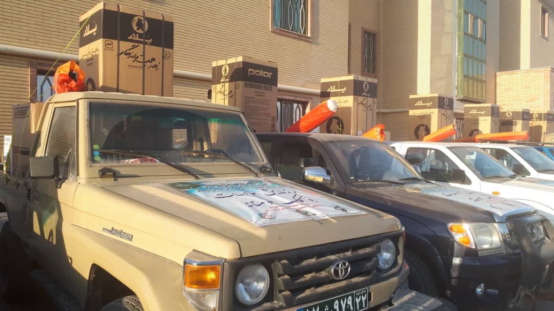 گزارش تصویری اهدای 120 سری جهیریه به نوعروسان استان سمنان توسط بسیج اصناف استان سمنان